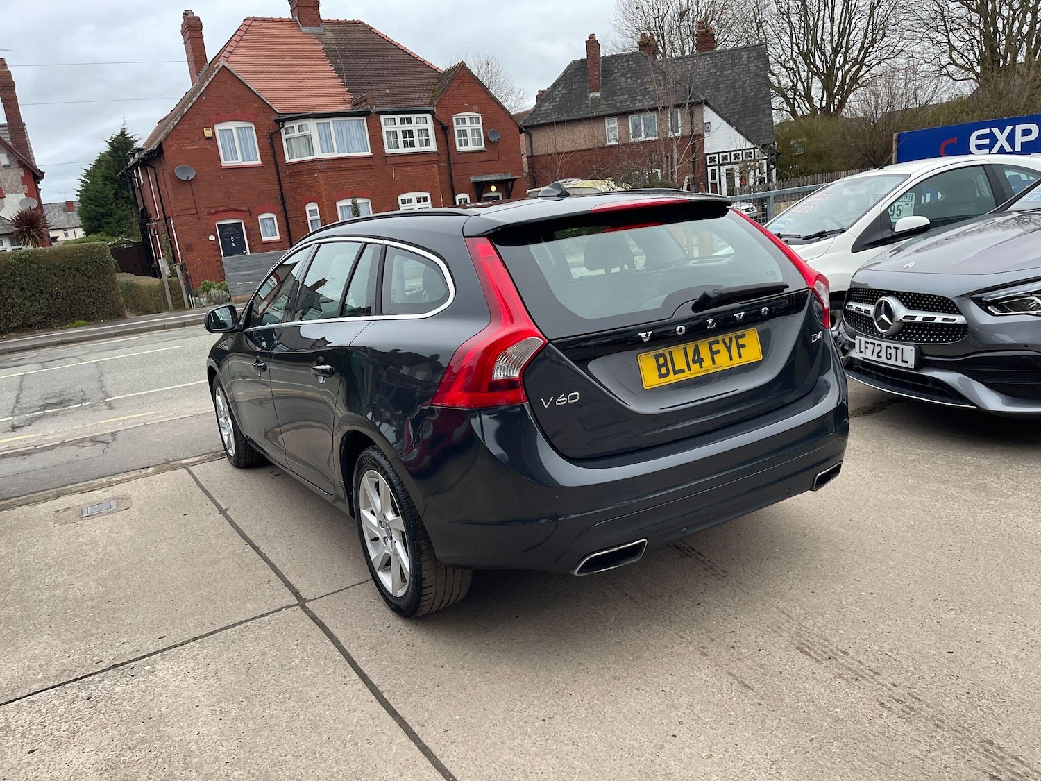 Used Volvo V60 2014 for sale - 77646665: Photo 5