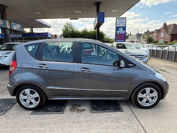 Used Mercedes-Benz A-Class 2012 for sale - 79387630: Photo