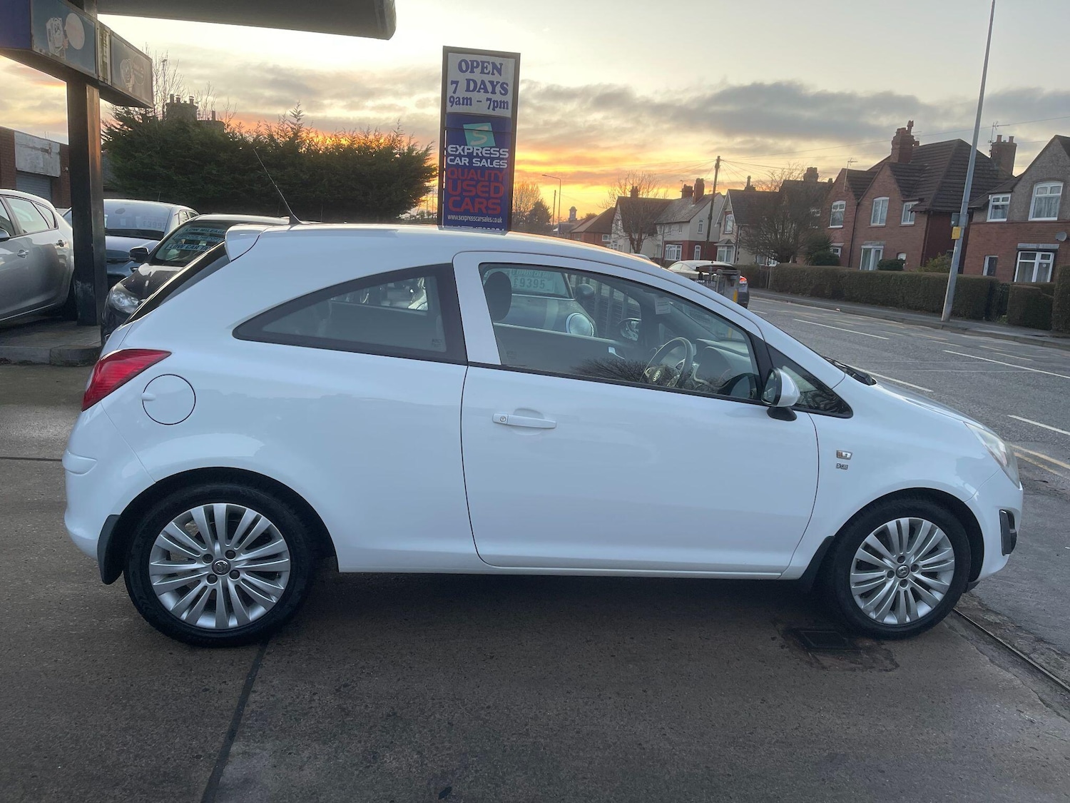 Used Vauxhall Corsa for sale - 77490042: Photo 3