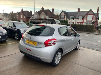 Used Peugeot 208 2019 for sale - 78307231: Photo