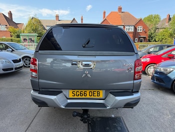 Used Mitsubishi L200 2016 for sale - 79496970: Photo