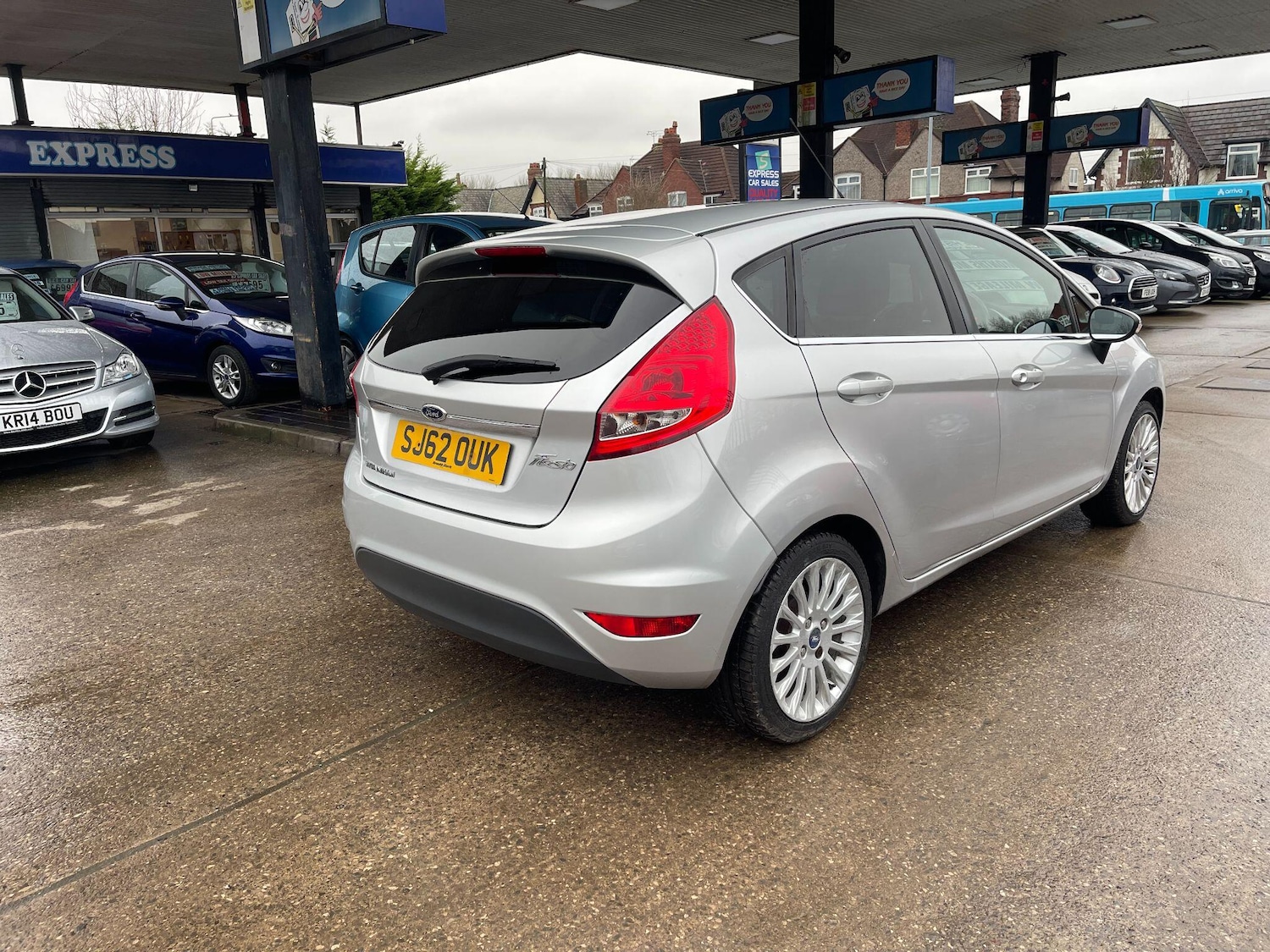 Used Ford Fiesta for sale - 77490061: Photo 2