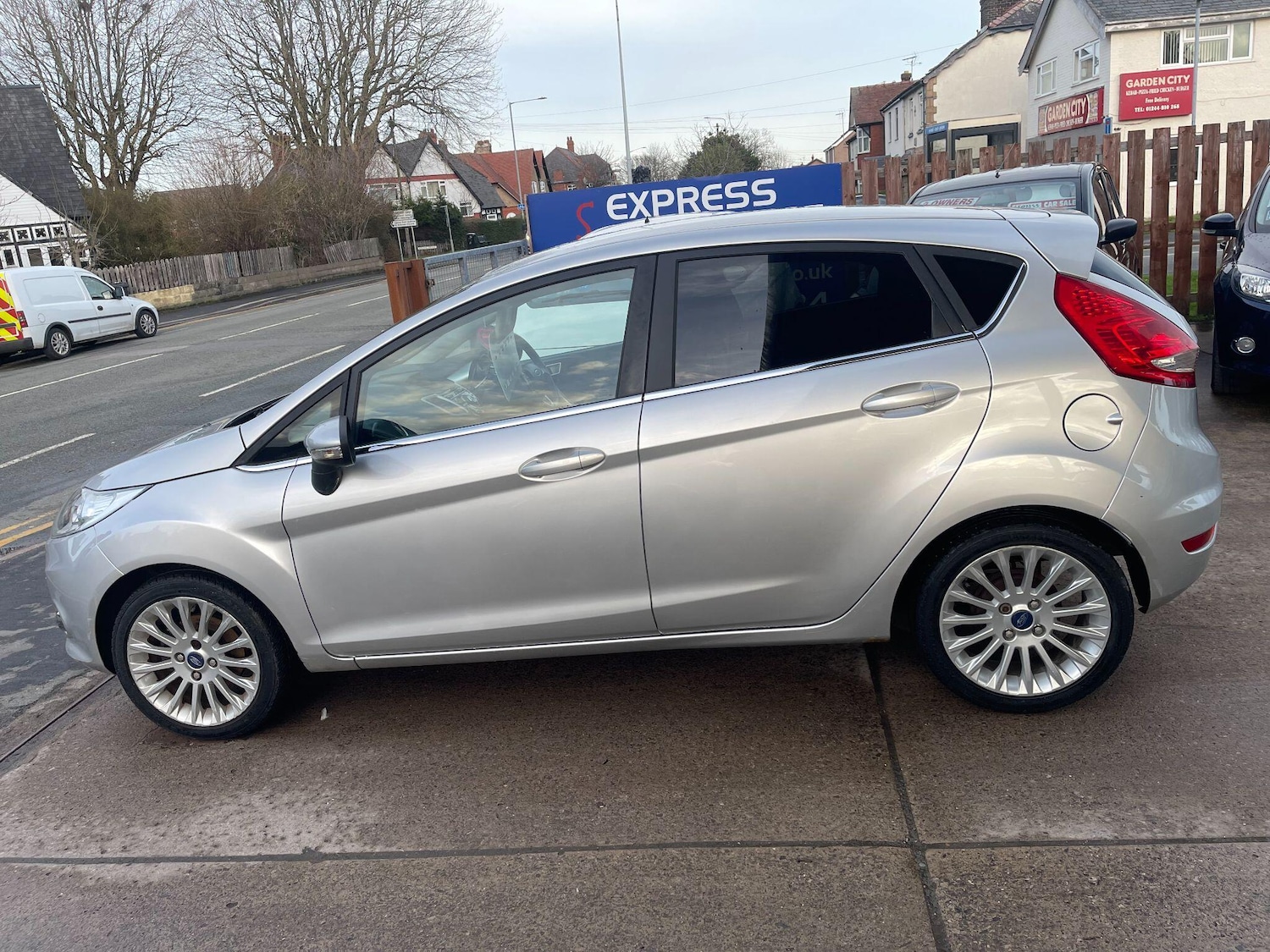 Used Ford Fiesta for sale - 77490061: Photo 5