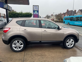 Used Nissan Qashqai 2010 for sale - 77490026: Photo