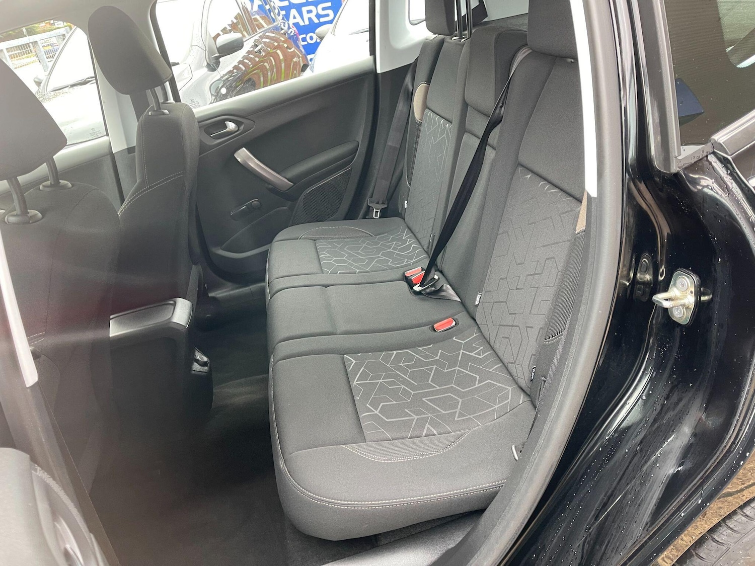 Used Peugeot 2008 for sale - 77490018: Photo 27