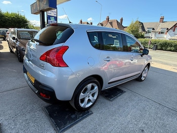 Used Peugeot 3008 2012 for sale - 79373829: Photo