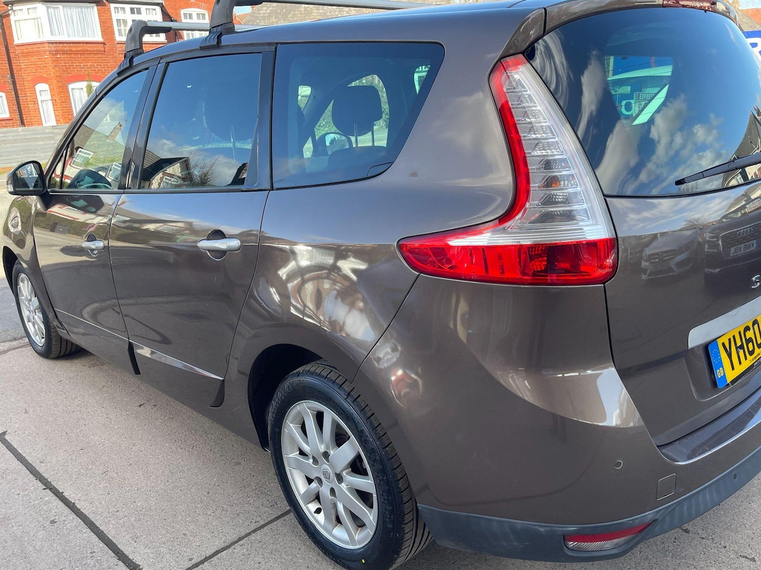 Used Renault Grand Scenic 2010 for sale - 77838747: Photo 20