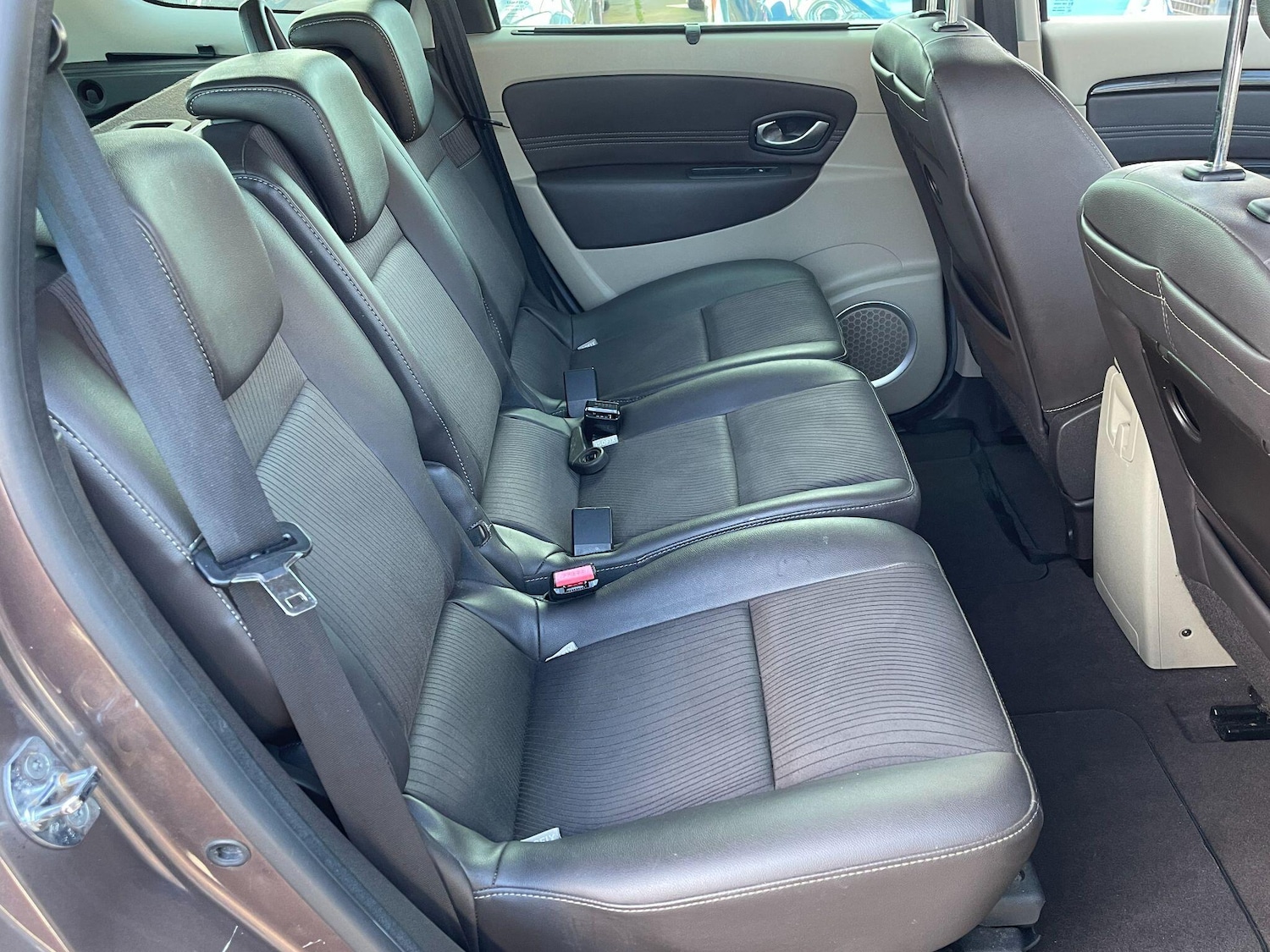 Used Renault Grand Scenic 2010 for sale - 77838747: Photo 22