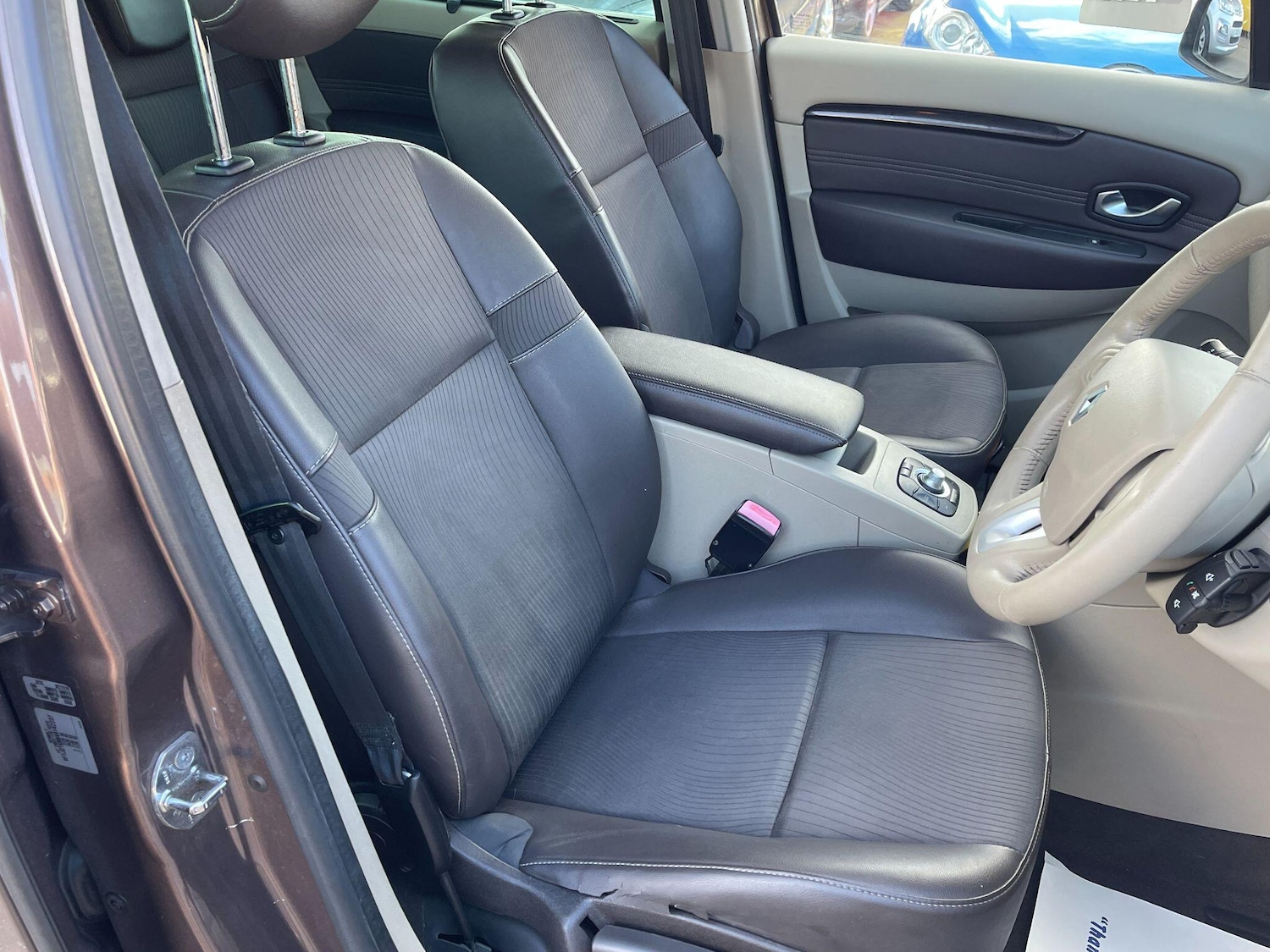 Used Renault Grand Scenic 2010 for sale - 77838747: Photo 8