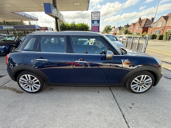 Used MINI Hatch 2018 for sale - 79612976: Photo
