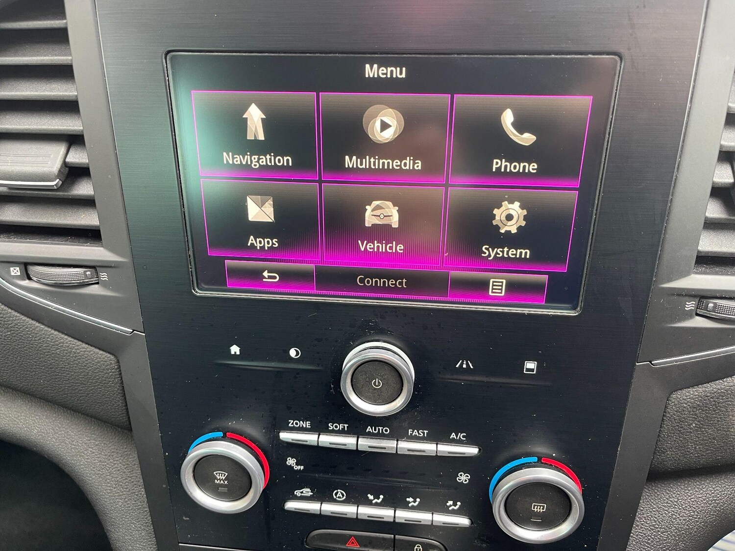 Used Renault Megane 2017 for sale - 77908927: Photo 8