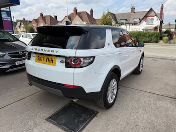 Used Land Rover Discovery Sport 2017 for sale - 79645839: Photo