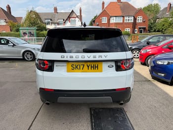 Used Land Rover Discovery Sport 2017 for sale - 79645839: Photo