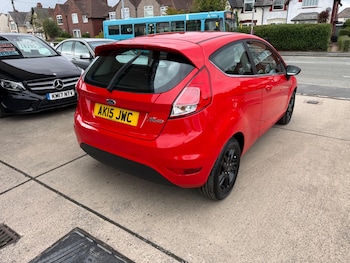 Used Ford Fiesta 2015 for sale - 79589434: Photo