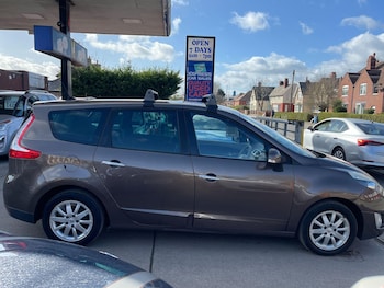 Used Renault Grand Scenic 2010 for sale - 78969480: Photo