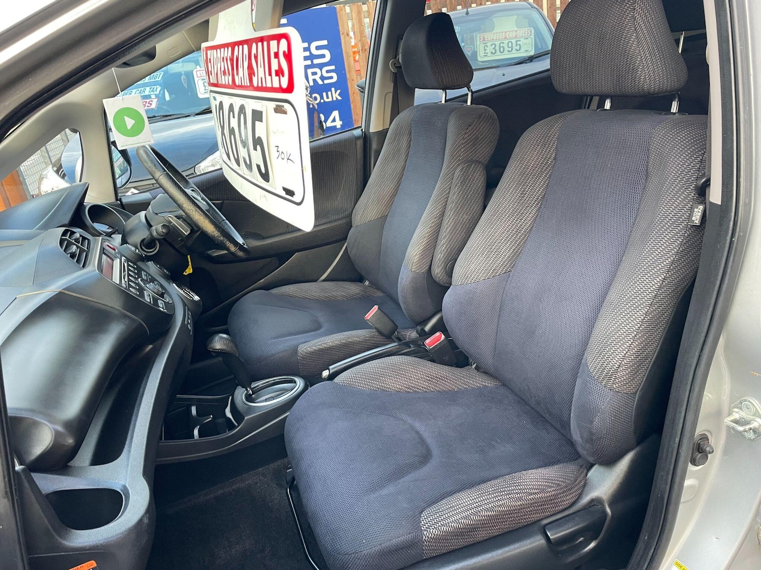 Used Honda Jazz 2014 for sale - 77982589: Photo 8