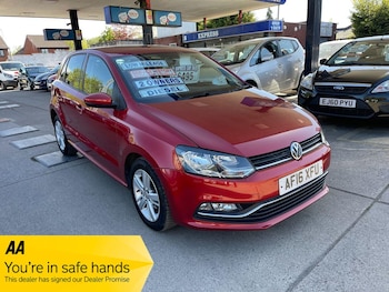 Used Volkswagen Polo 2016 for sale - 78430275: Photo