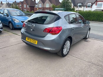 Used Vauxhall Astra 2013 for sale - 78946646: Photo