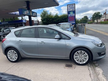 Used Vauxhall Astra 2013 for sale - 78946646: Photo
