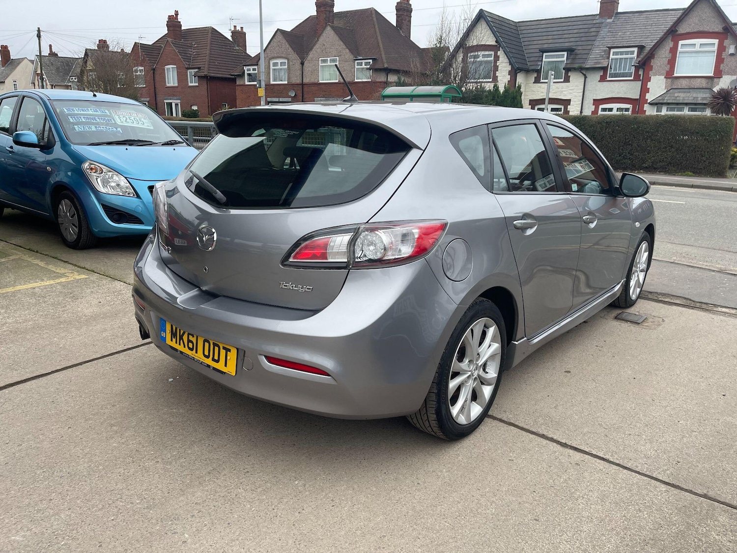 Used Mazda Mazda3 2011 for sale - 77597759: Photo 2