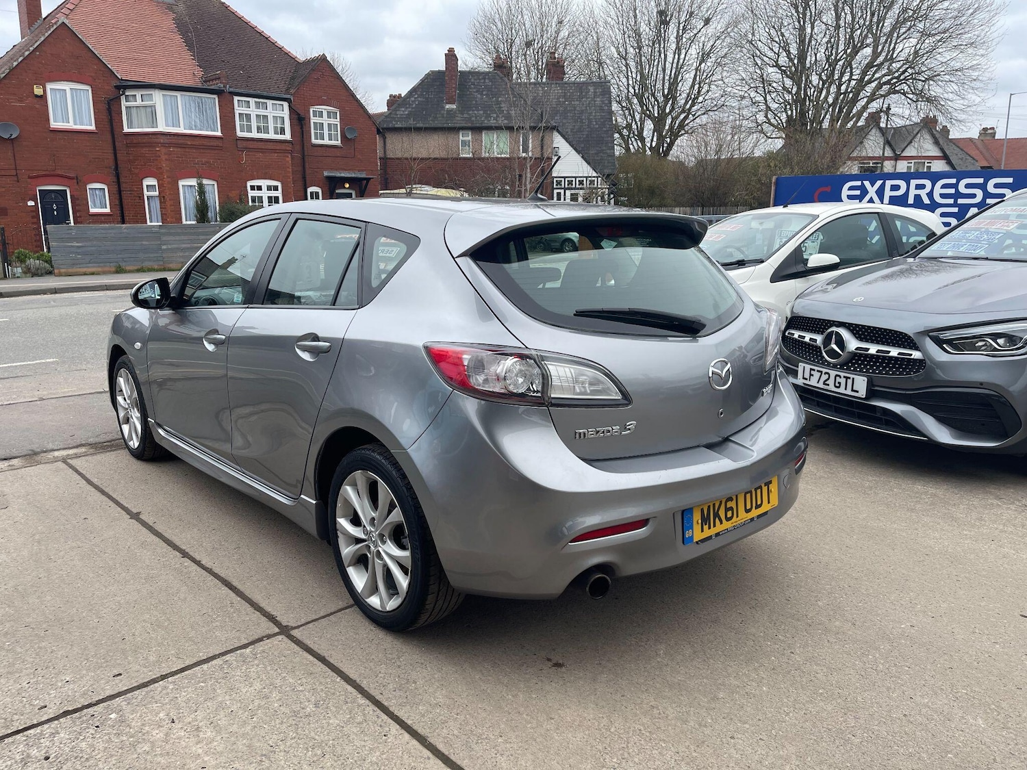 Used Mazda Mazda3 2011 for sale - 77597759: Photo 5