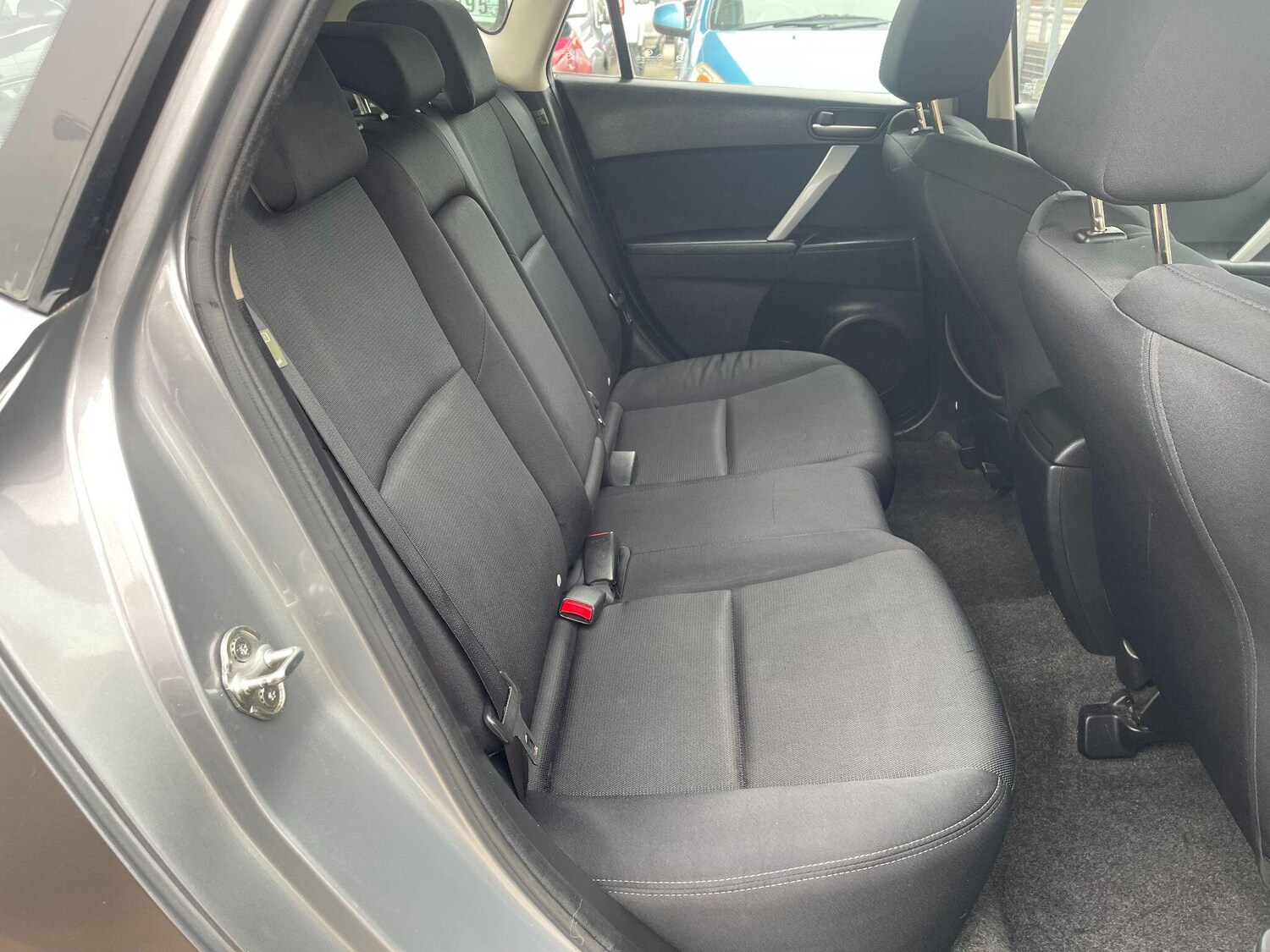 Used Mazda Mazda3 2011 for sale - 77597759: Photo 9