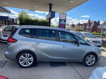 Used Vauxhall Zafira Tourer 2015 for sale - 78549151: Photo