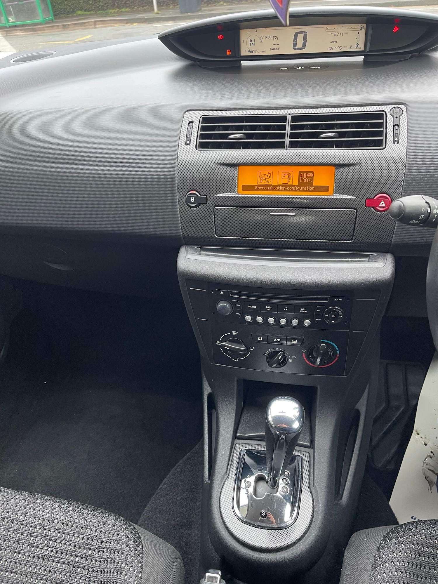 Used Citroen C4 2009 for sale - 77490040: Photo 8