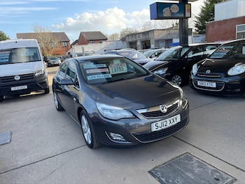 Vauxhall Astra feature image