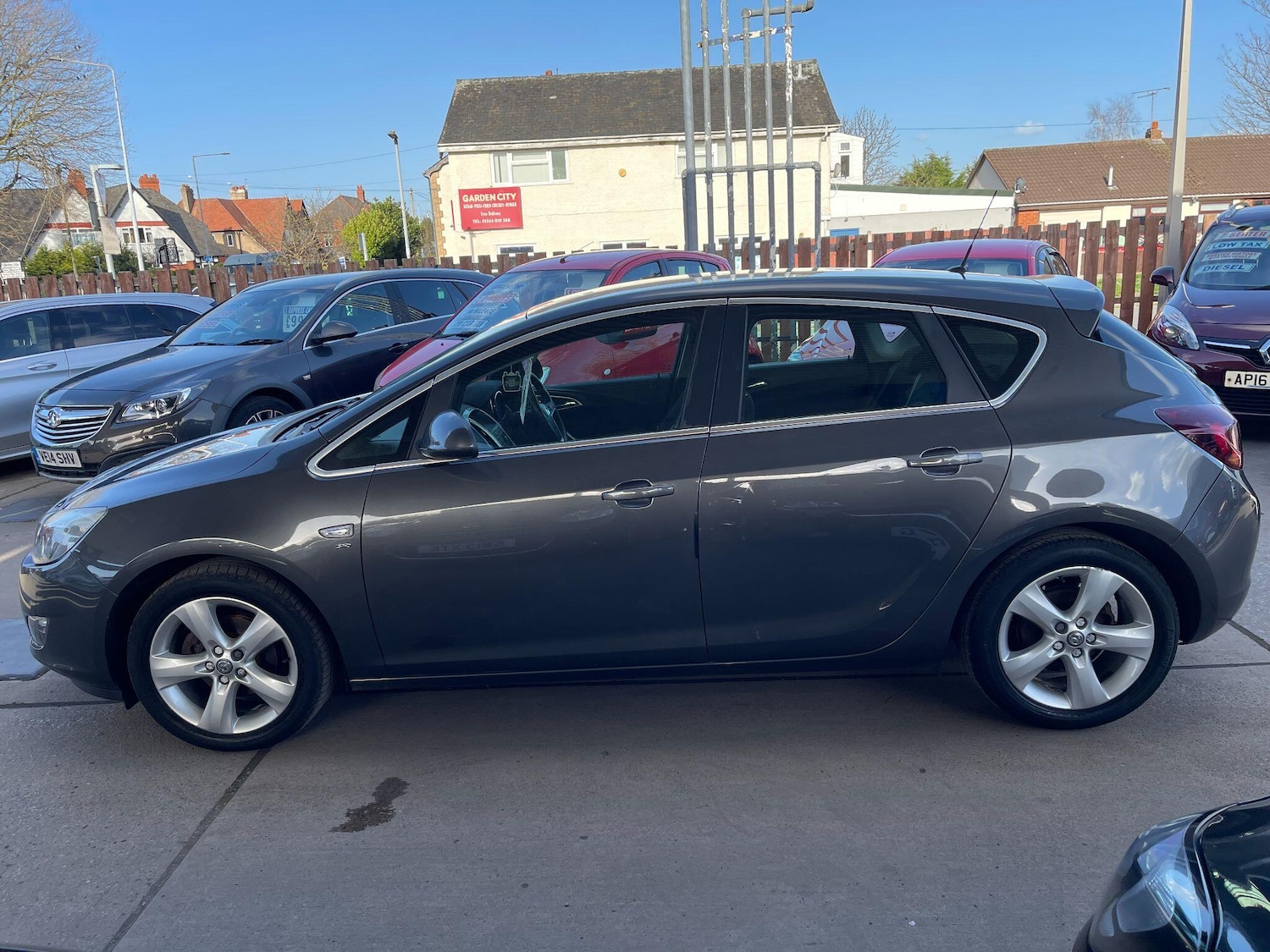 Used Vauxhall Astra 2012 for sale - 78047550: Photo 6