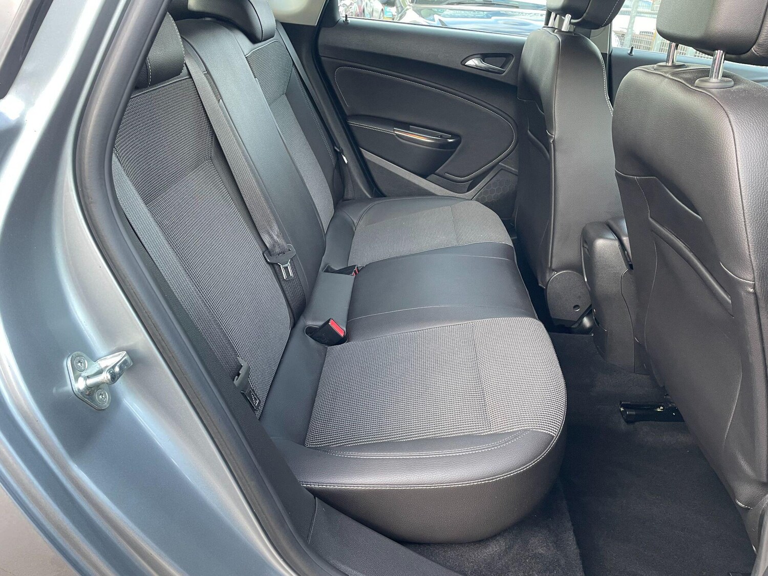 Used Vauxhall Astra for sale - 77490054: Photo 25