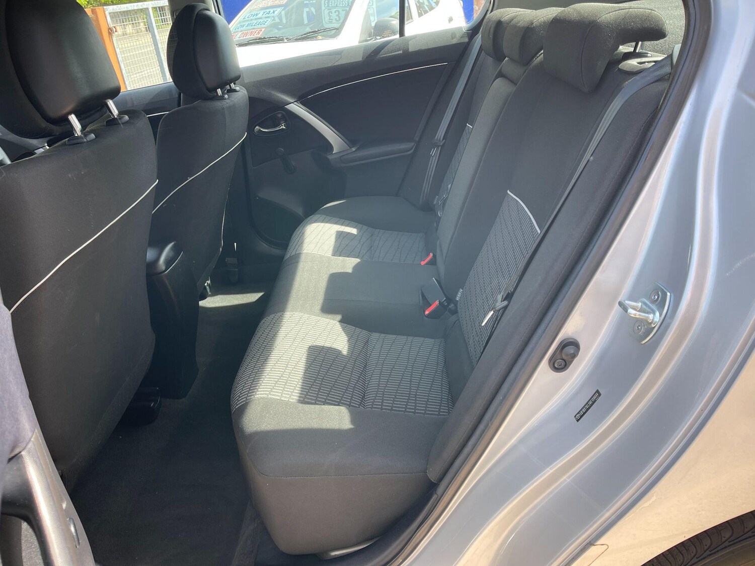 Used Toyota Avensis for sale - 77490072: Photo 14