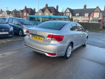 Used Toyota Avensis 2014 for sale - 77490072: Photo