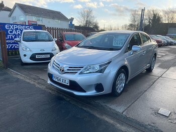 Used Toyota Avensis 2014 for sale - 77490072: Photo