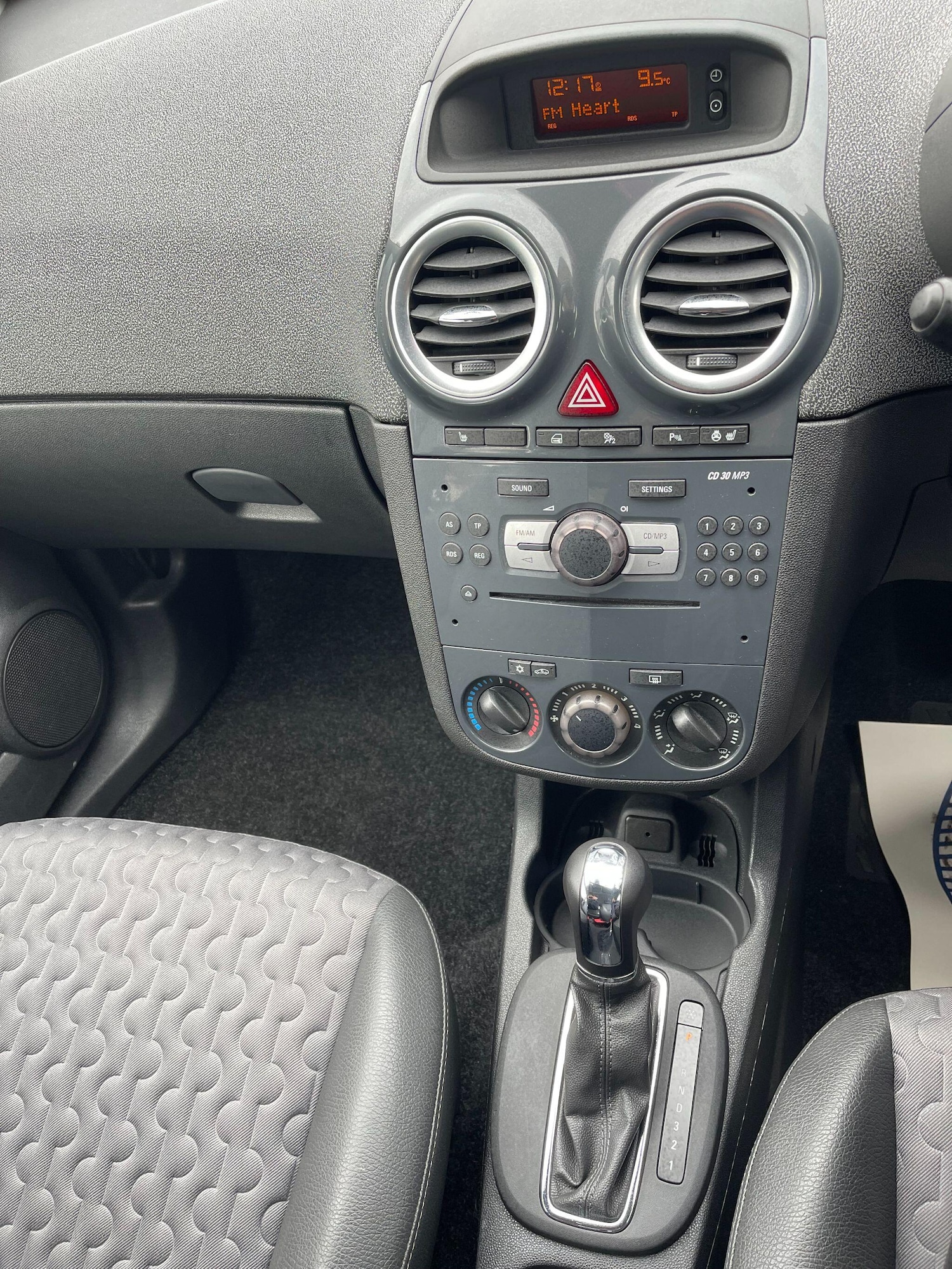 Used Vauxhall Corsa 2012 for sale - 77993775: Photo 10