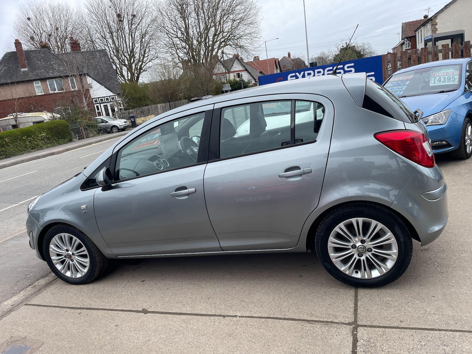 Used Vauxhall Corsa 2012 for sale - 77993775: Photo 6