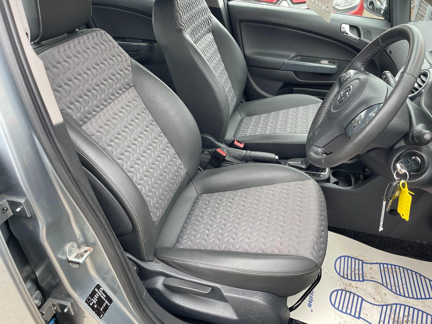 Used Vauxhall Corsa 2012 for sale - 77993775: Photo 8