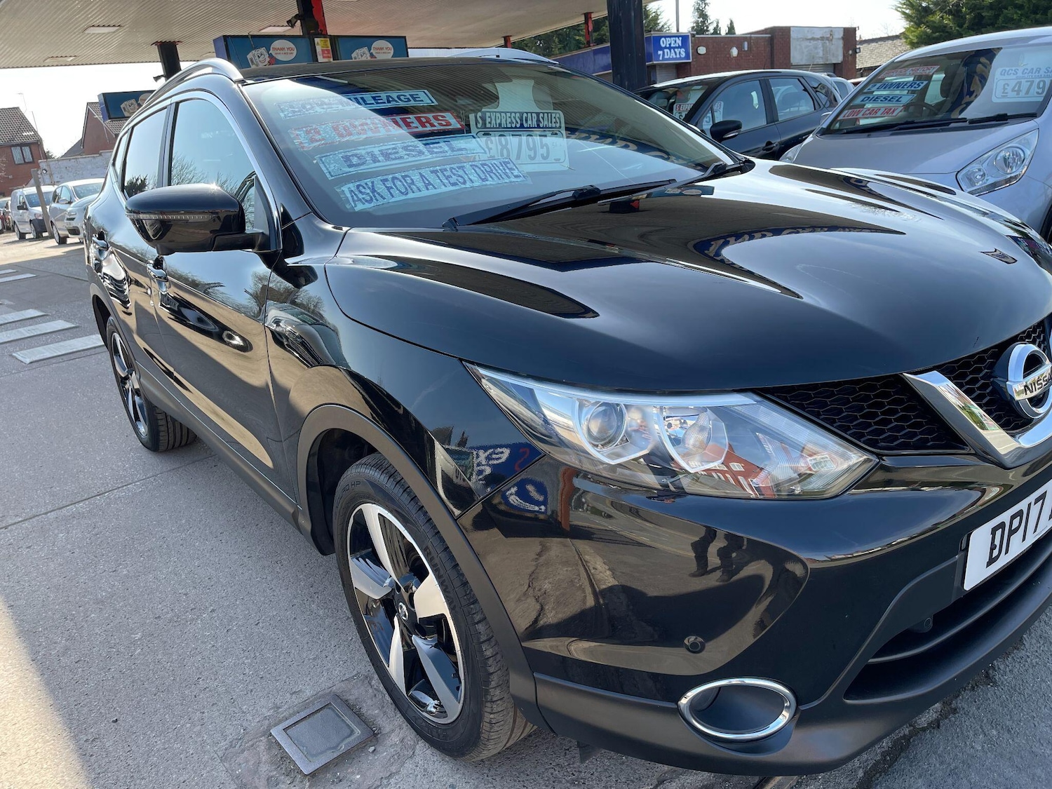 Used Nissan Qashqai 2017 for sale - 77939944: Photo 23