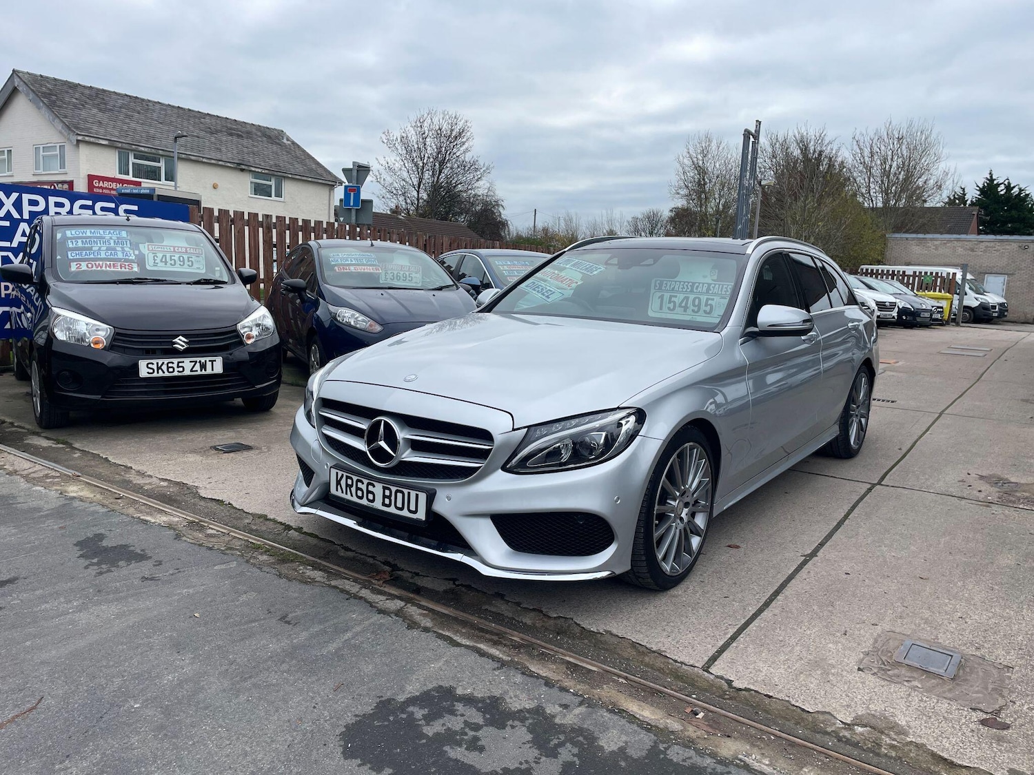 Used Mercedes-Benz C Class 2016 for sale - 77490016: Photo 4