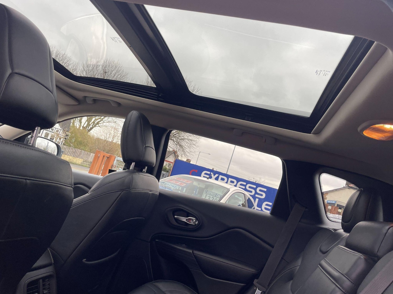 Used Jeep Cherokee 2014 for sale - 77559593: Photo 14