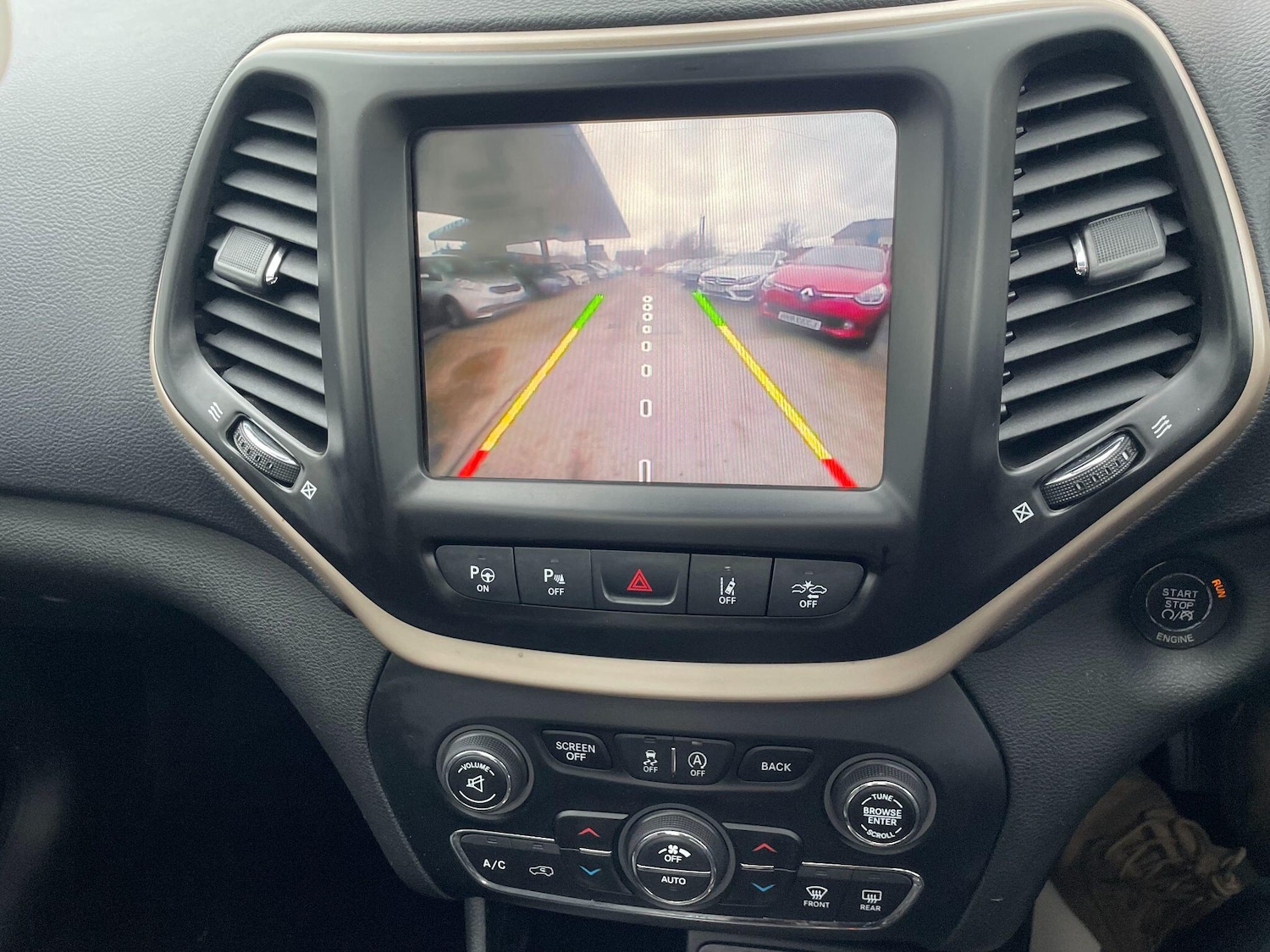 Used Jeep Cherokee 2014 for sale - 77559593: Photo 9