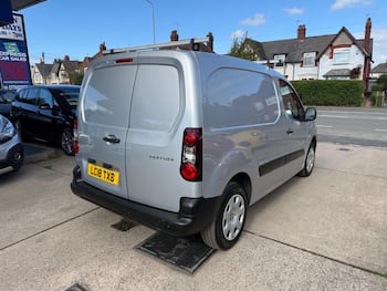 Used Peugeot Partner 2018 for sale - 79751403: Photo