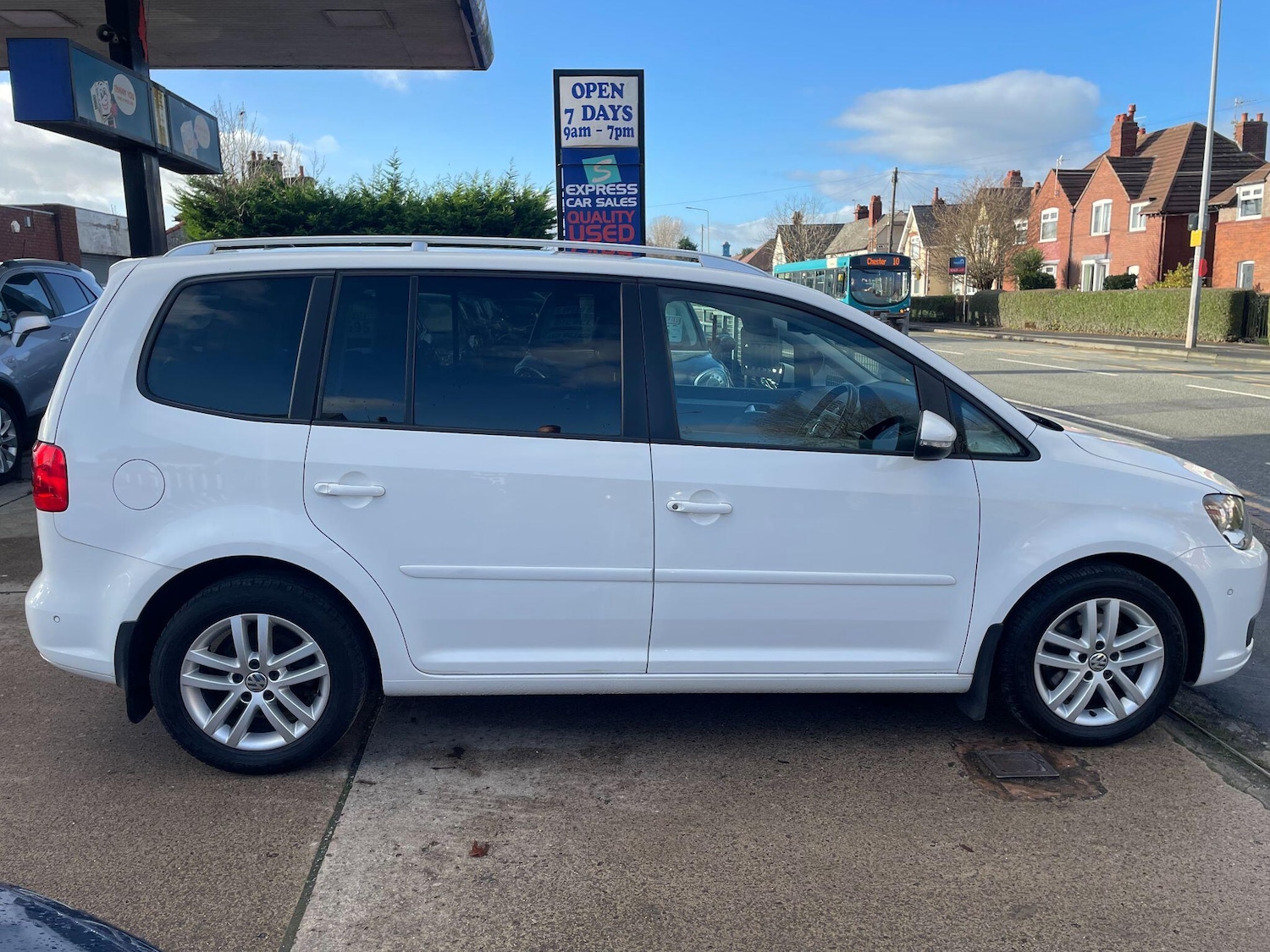 Used Volkswagen Touran for sale - 77490031: Photo 3