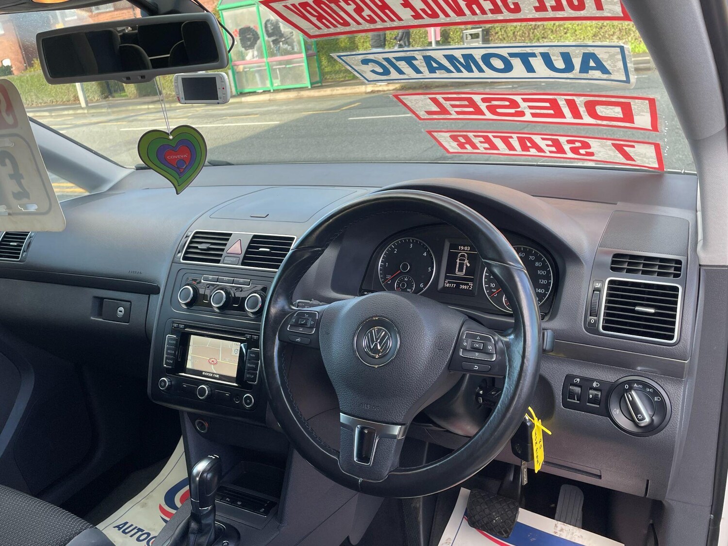 Used Volkswagen Touran for sale - 77490031: Photo 8