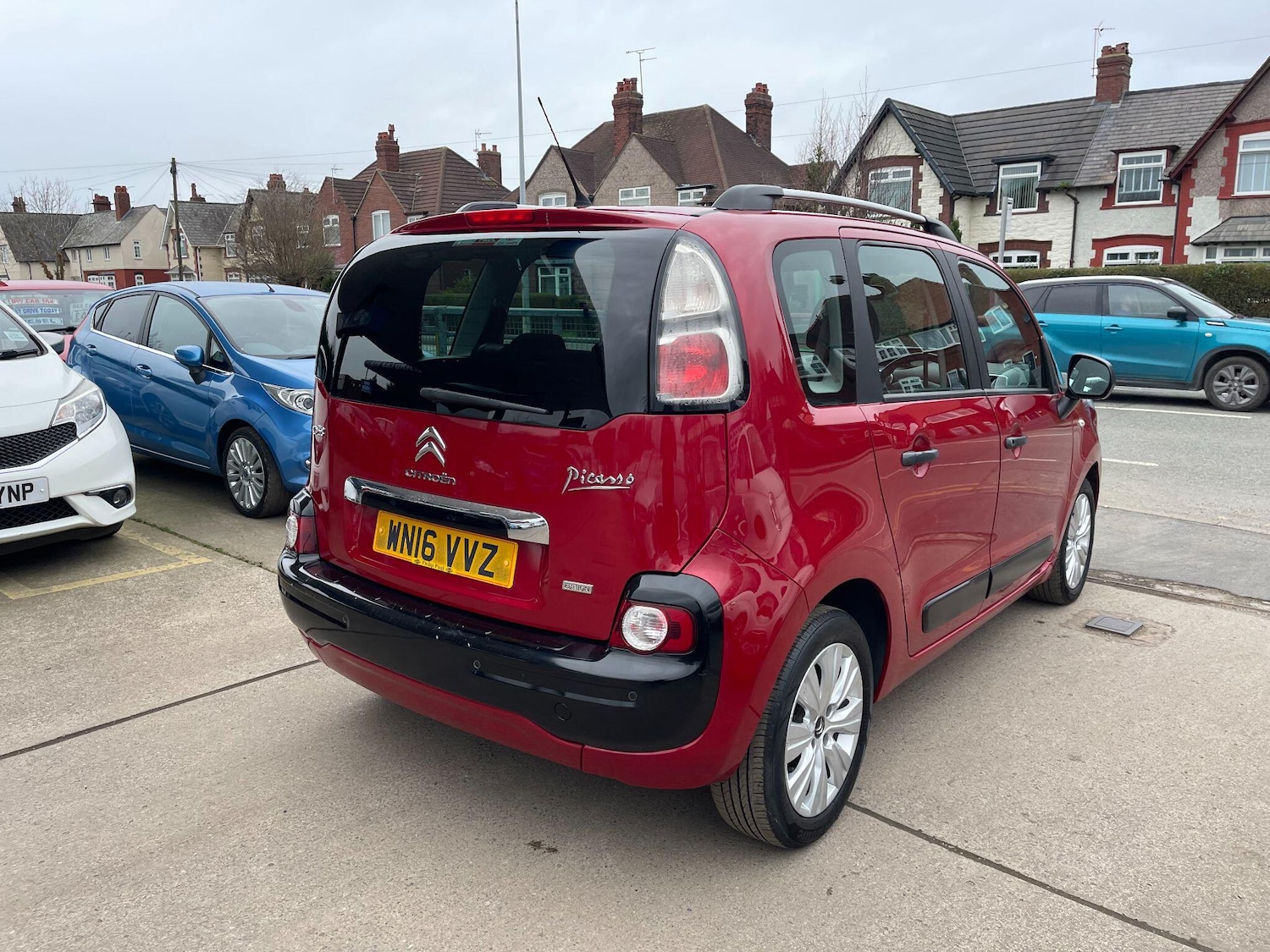 Used Citroen C3 Picasso 2016 for sale - 77722663: Photo 2