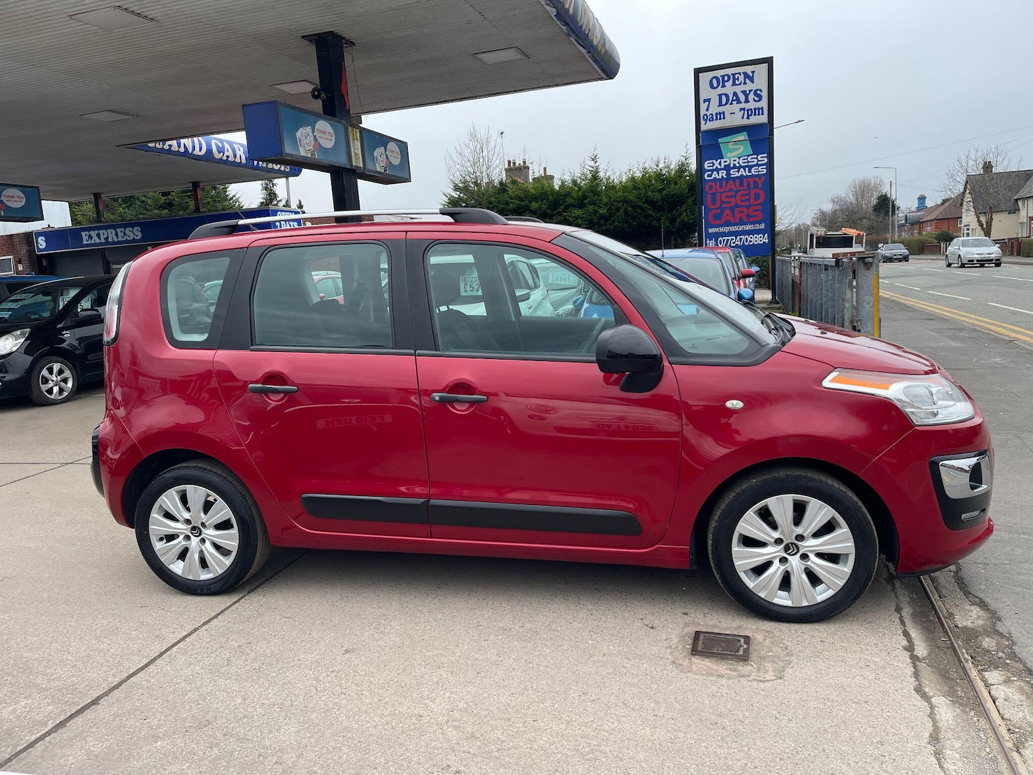 Used Citroen C3 Picasso 2016 for sale - 77722663: Photo 3