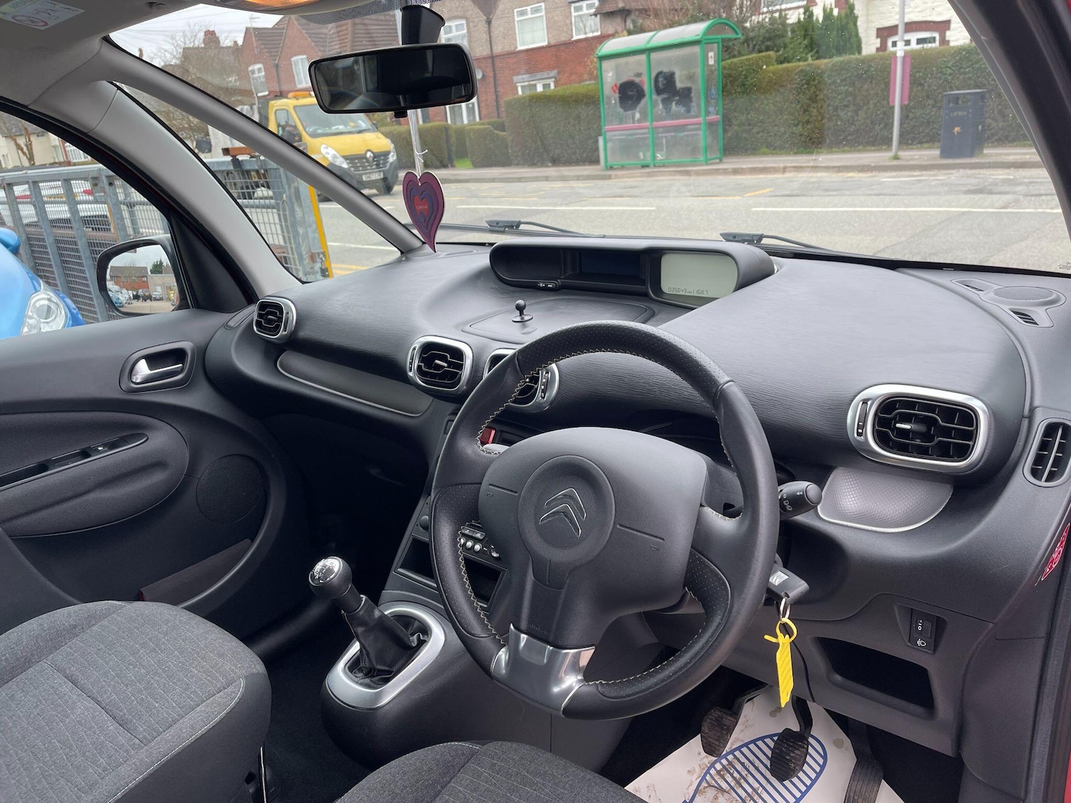 Used Citroen C3 Picasso 2016 for sale - 77722663: Photo 9