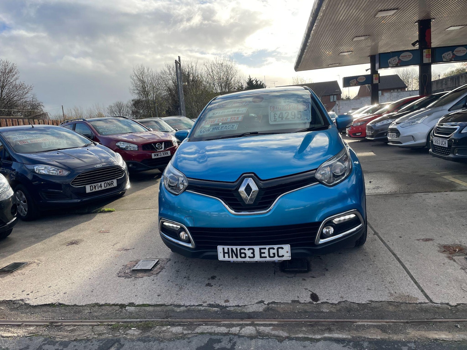 Used Renault Captur for sale - 77490045: Photo 10