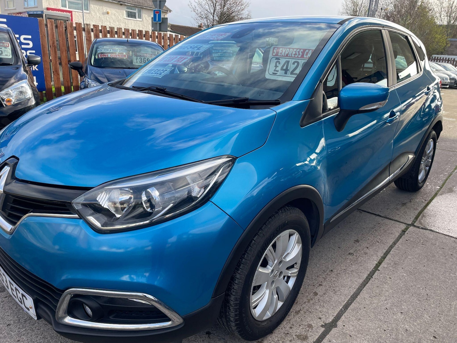 Used Renault Captur for sale - 77490045: Photo 26