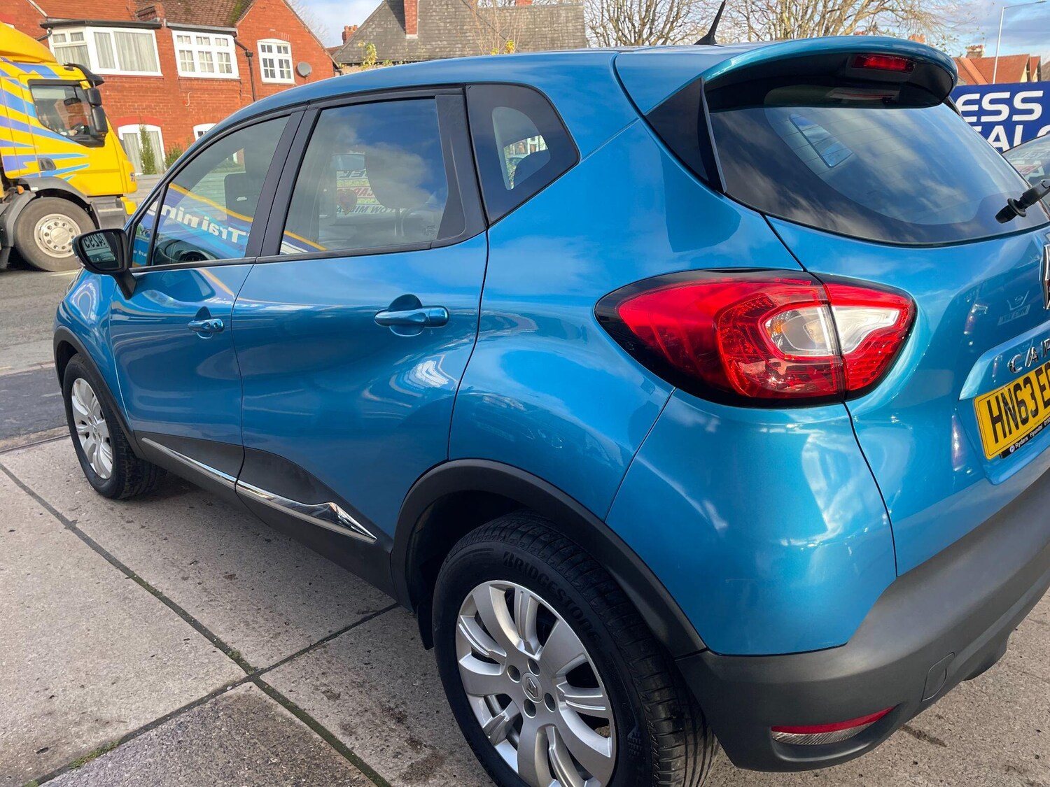 Used Renault Captur for sale - 77490045: Photo 27